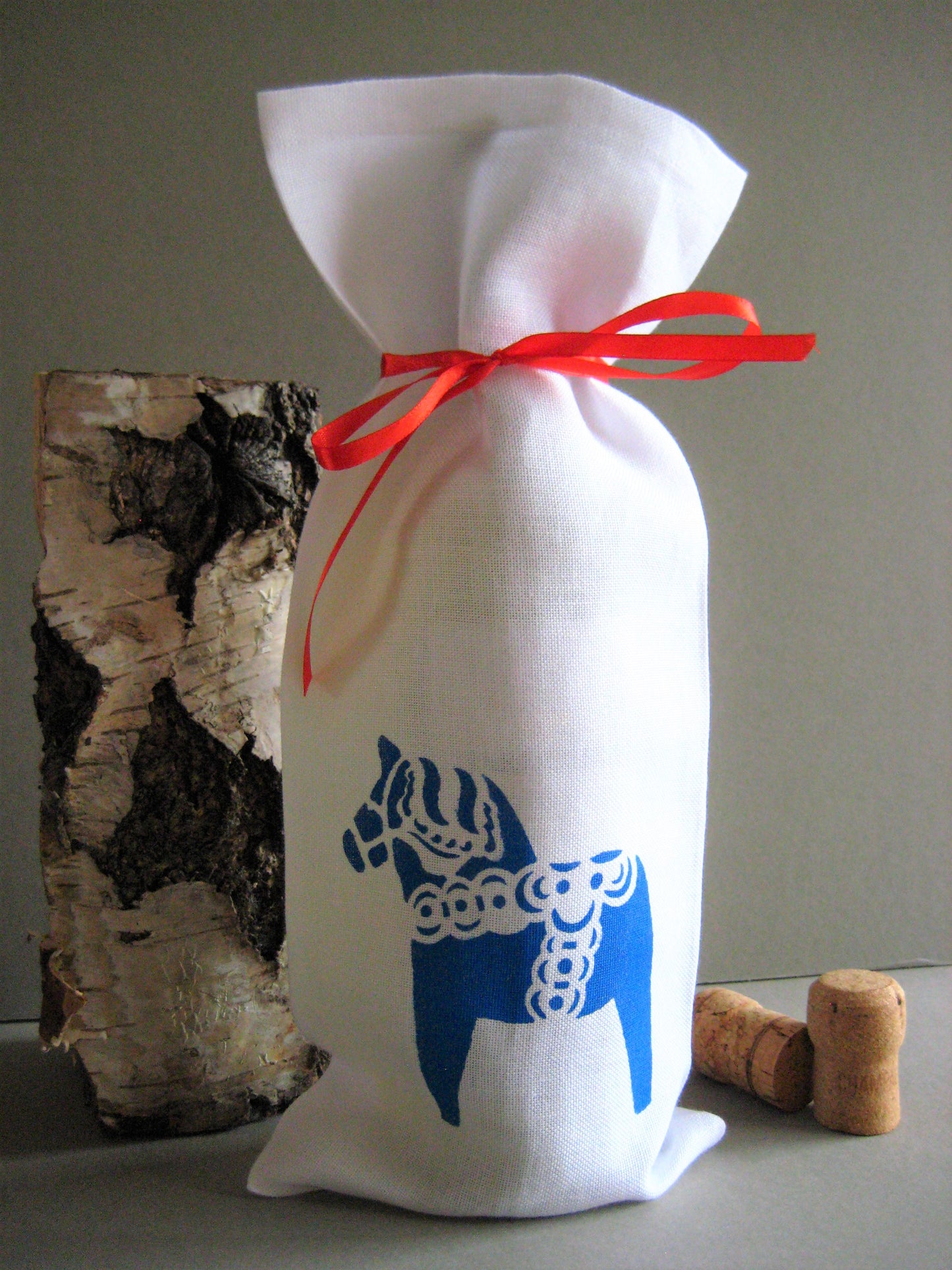 Sale **Blue Dala Horse Bottle Bag**