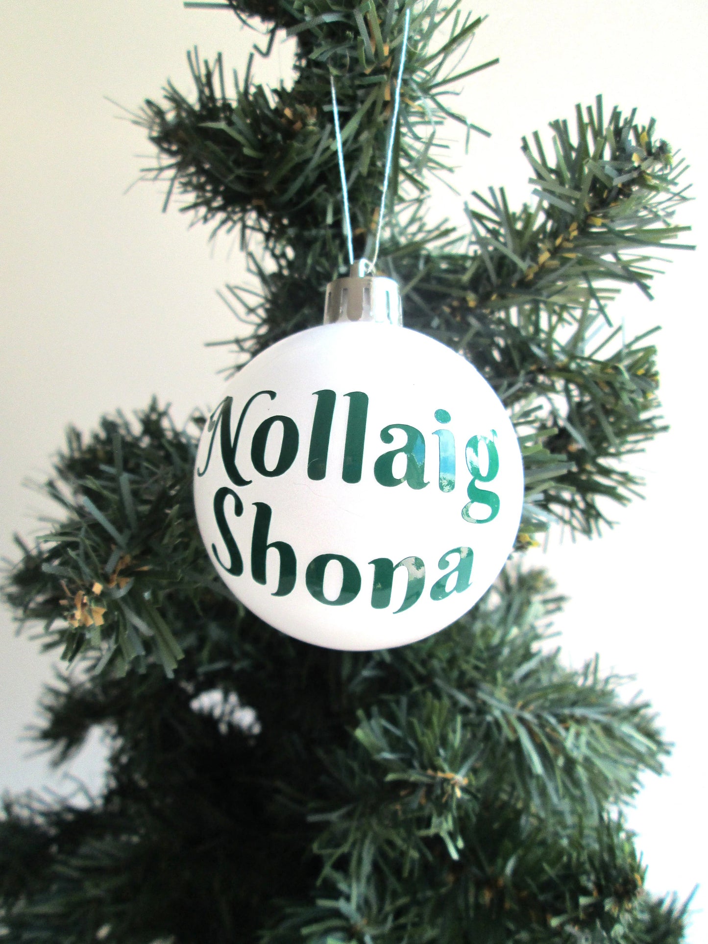 Irish / Scottish Gaelic Nollaig Shona Christmas Tree Bauble Hanging Decoration